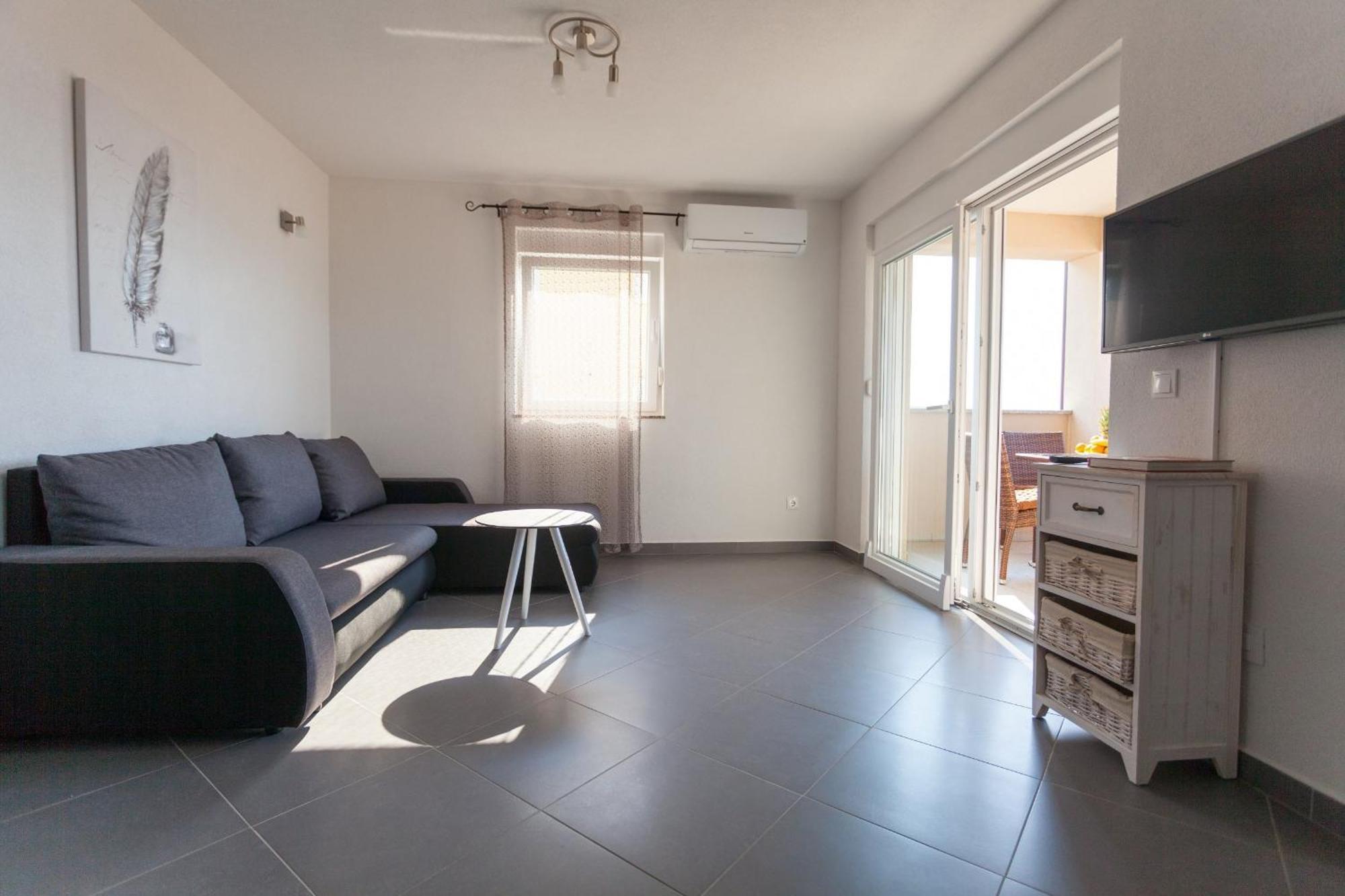 Luxury Villa Allen With Pool Klimno Room photo
